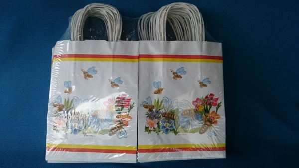 Papier-Tragetasche "Flores"