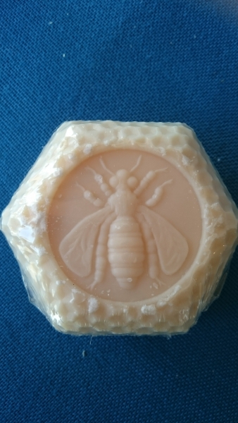 Wabenseife mit Propolis